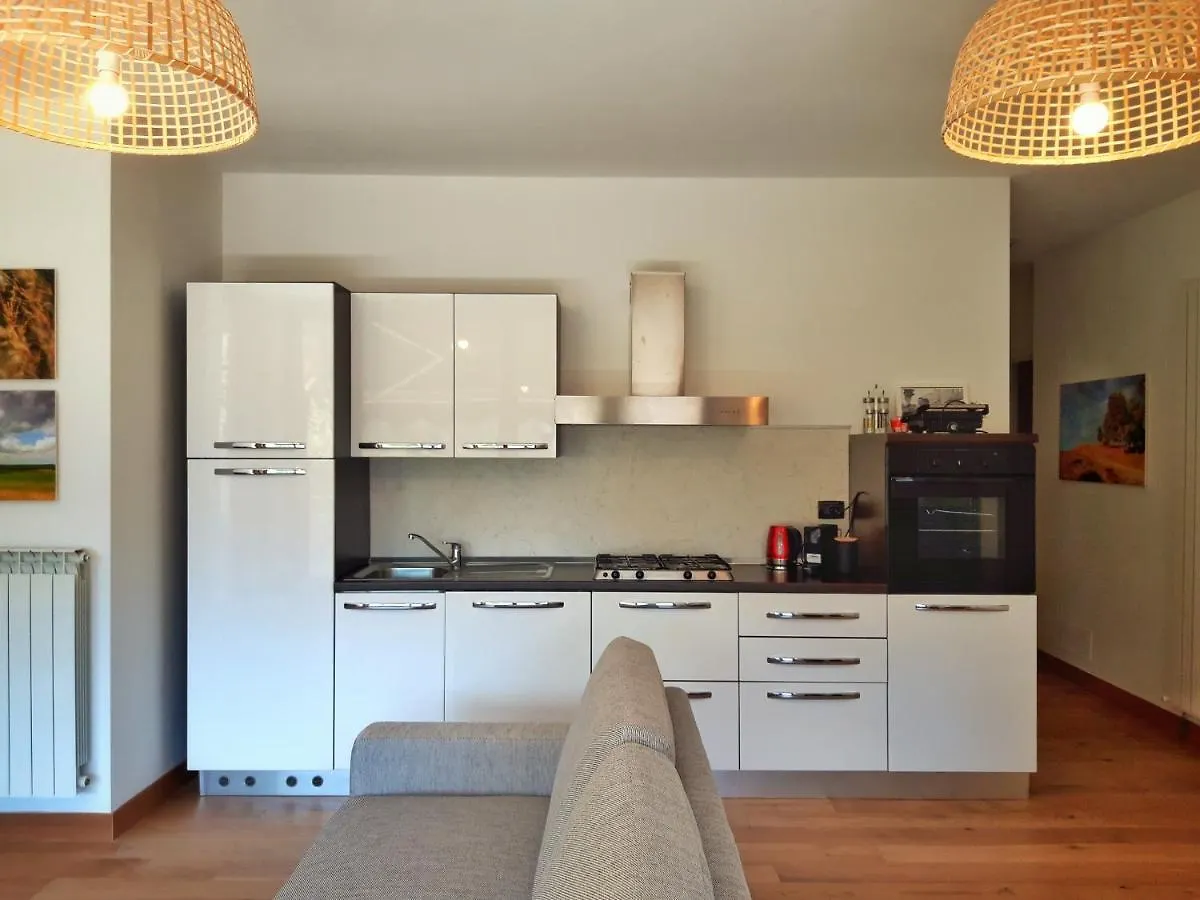 Lake View Gateway - By Myhomeincomo Argegno Apartment